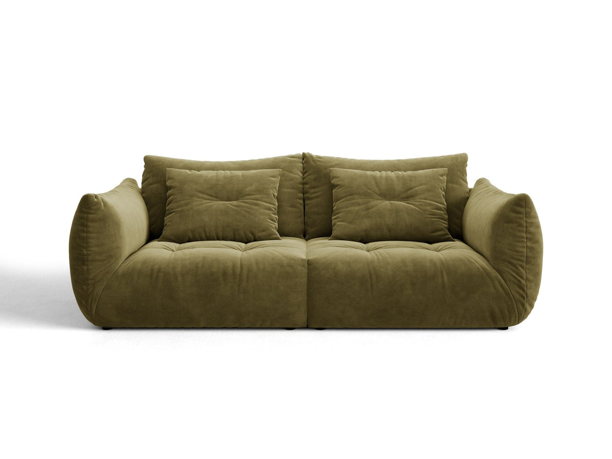 Beige gepolstertes 3er Sofa Bloom von Micadoni mit Veloursstoff Casino Pearl, schwarzen Kunststoffbeinen und grossen Rückenkissen.