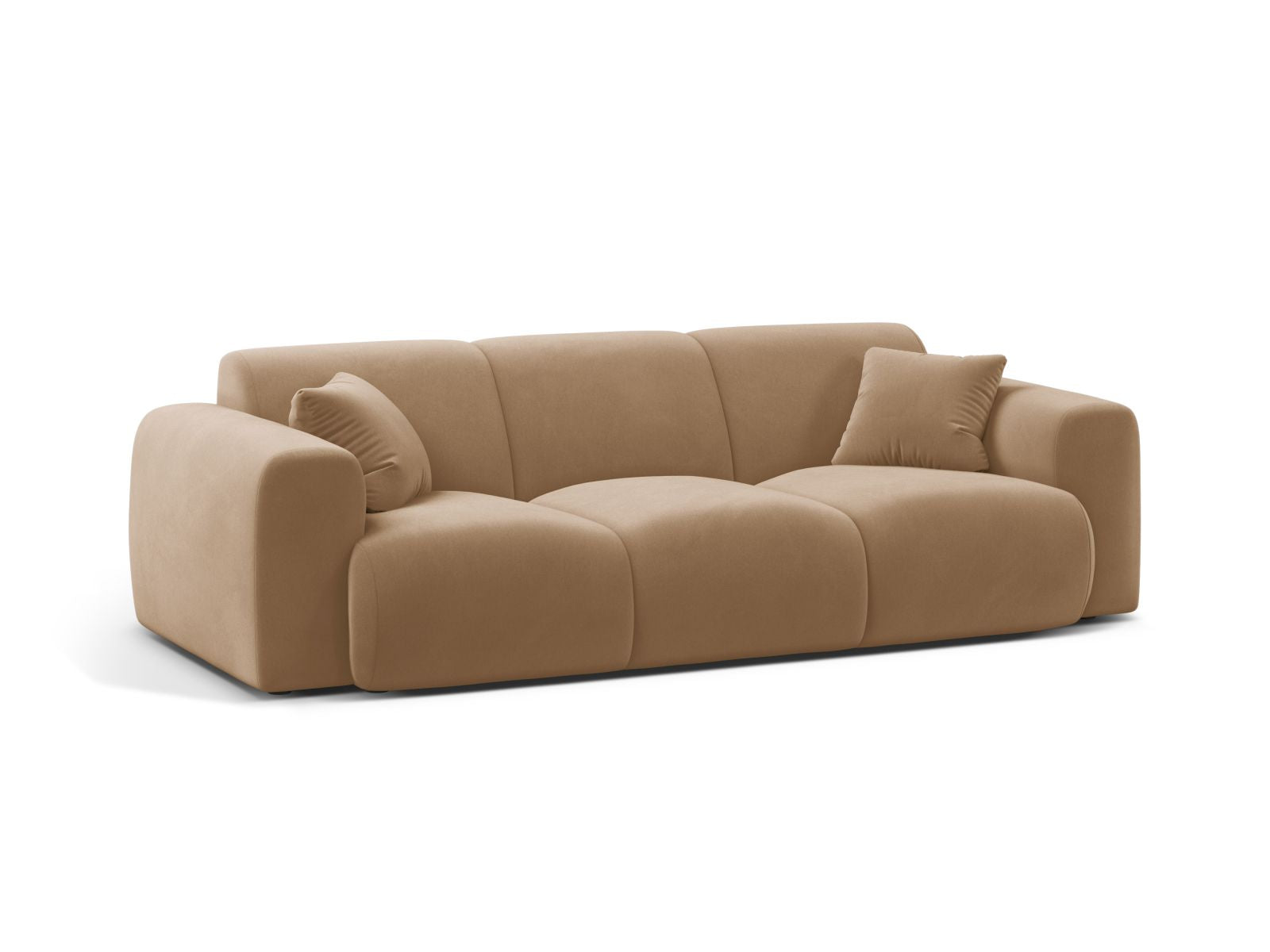 Elegantes 3-Sitzer Sofa Molino in sanften Sandtönen, ideal für stilvolle Wohnräume, erhältlich bei KAQTU Design AG.