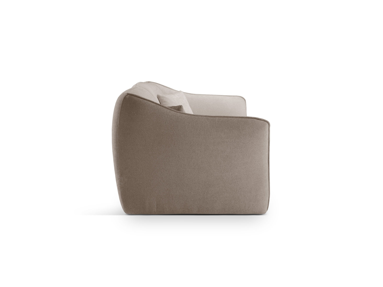 Erleben Sie das elegante Hailey Sofa 3 Sitzer von Micadoni – ideal für modernes Wohnen, vereint Komfort und Stil in Ihrem Wohnzimmer.