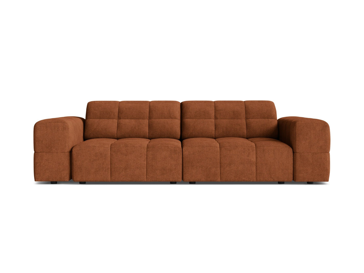 Beige gepolstertes 3er Sofa Jennifer von Micadoni mit schwarzen Kunststoffbeinen und leicht geneigter Rückenlehne, Stoffbezug Bluvel.