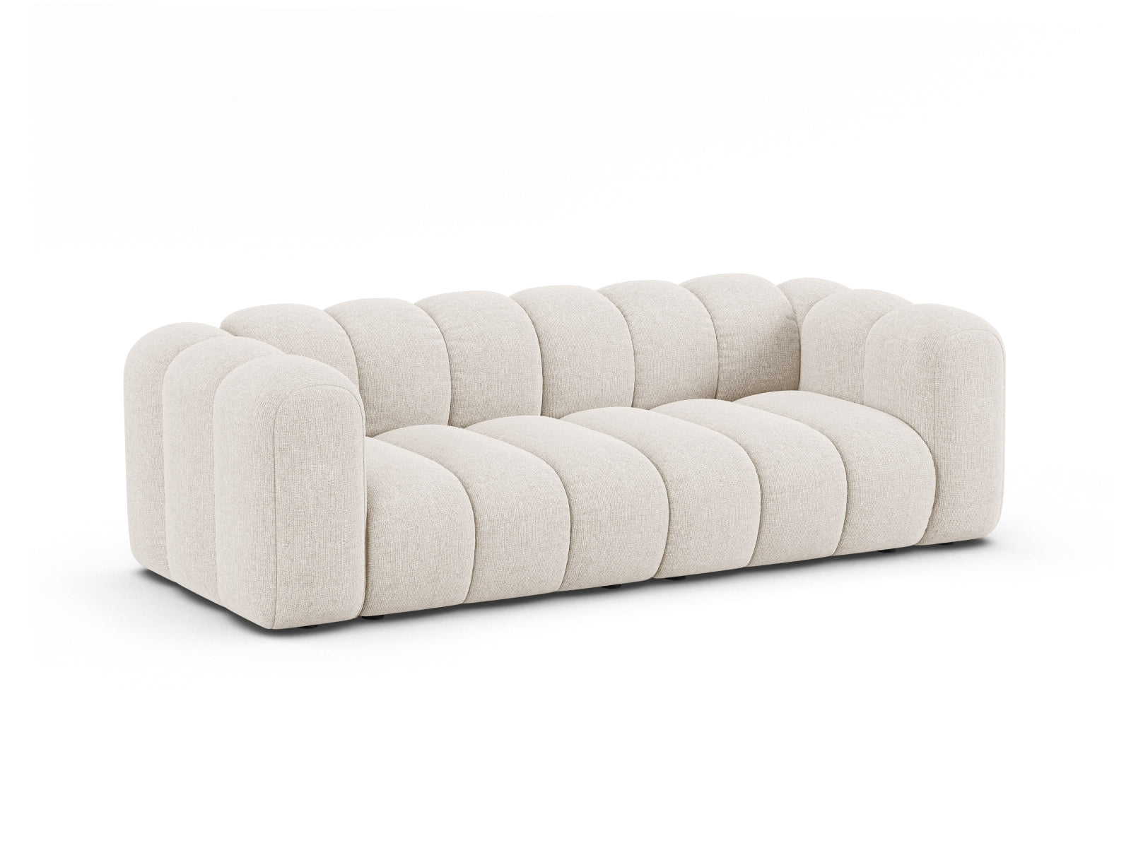 Elegantes Lupine 3-Sitzer Sofa in sanftem Beige, ideal für stilvolle Wohnräume. Hochwertige Verarbeitung von Micadoni.