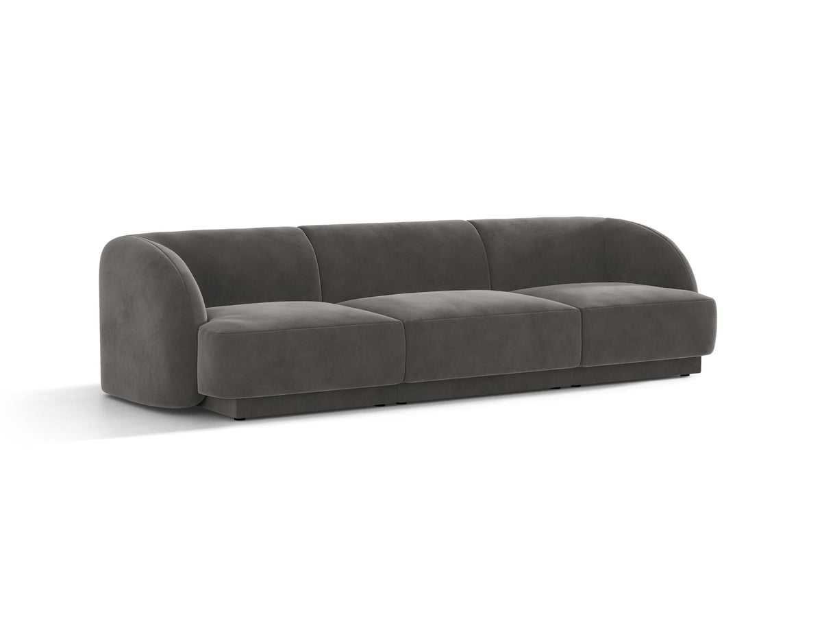 Dunkelbeiges 3er Sofa Miley von Micadoni mit Bluvel-Stoffbezug, schwarzen Kunststoffbeinen und gepolsterter Rückenlehne, Frontalansicht.