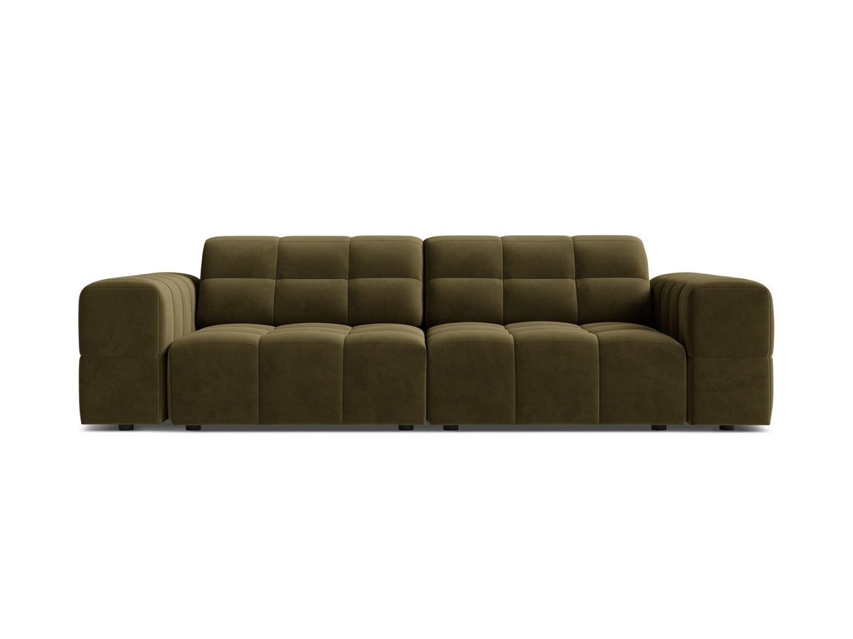 Beige gepolstertes 3er Sofa Jennifer von Micadoni mit schwarzen Kunststoffbeinen und leicht geneigter Rückenlehne, Stoffbezug Bluvel.
