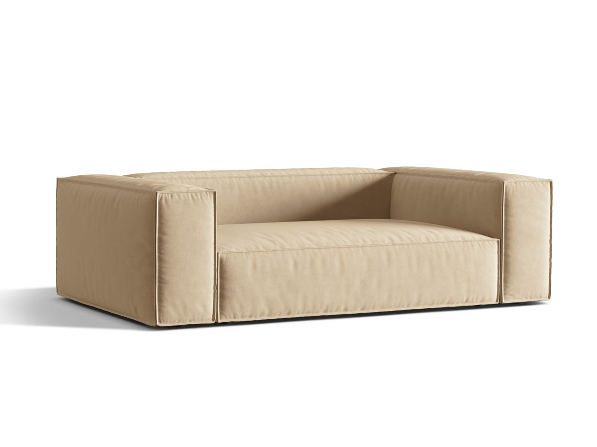 Nuria Velour Sofa 3 Sitzer in Nude-Paris präsentiert im Onlineshop von KAQTU Design AG. 3er Sofa ist von Micadoni