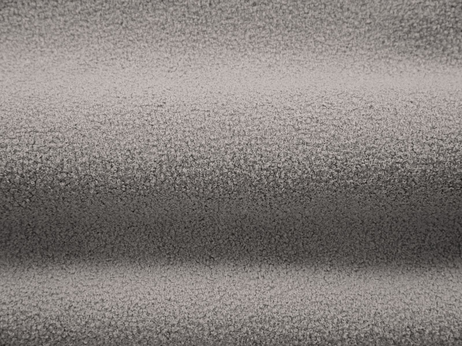 Modernes 3-Sitzer Sofa Jenny in sanftem Grau, perfekt für gemütliche Stunden und stilvolle Einrichtung, erhältlich bei KAQTU.