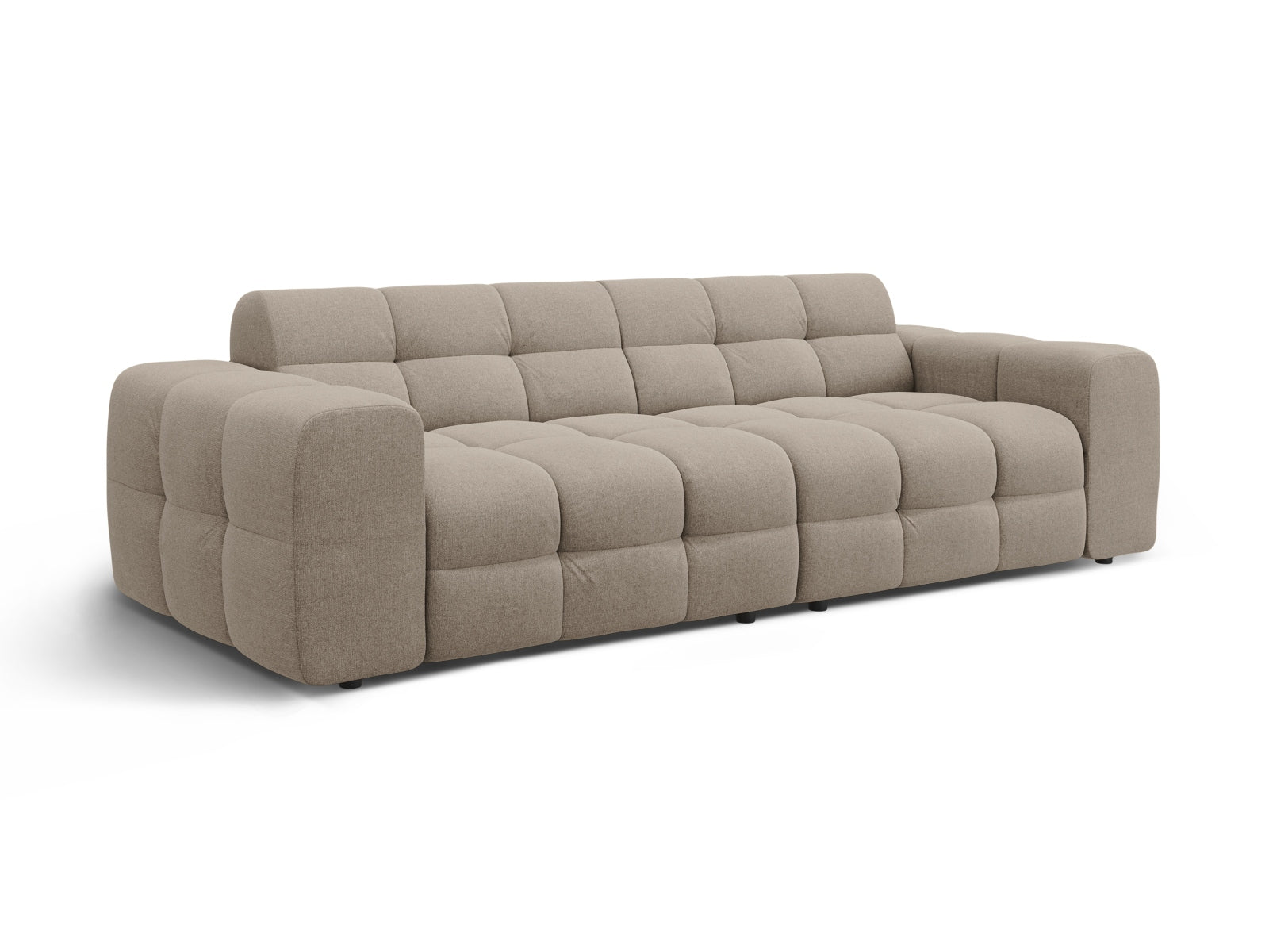Stilvolles Kendal 4-Sitzer Sofa in sanftem Dunkelbeige, perfekt für ein modernes Wohnambiente, angeboten von Micadoni.