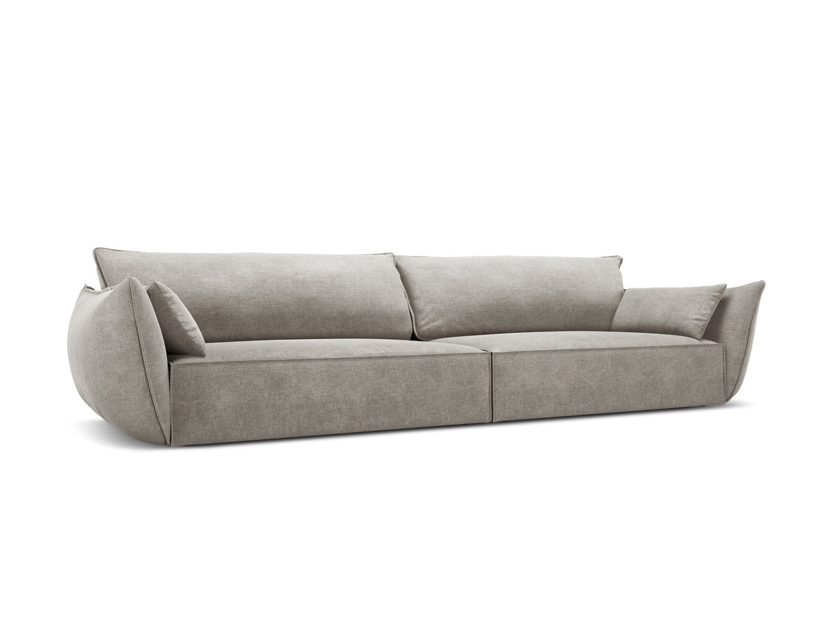 Kaelle Sofa 4 Sitzer in Light Grey-Over The Horizon präsentiert im Onlineshop von KAQTU Design AG. 4er Sofa ist von Micadoni