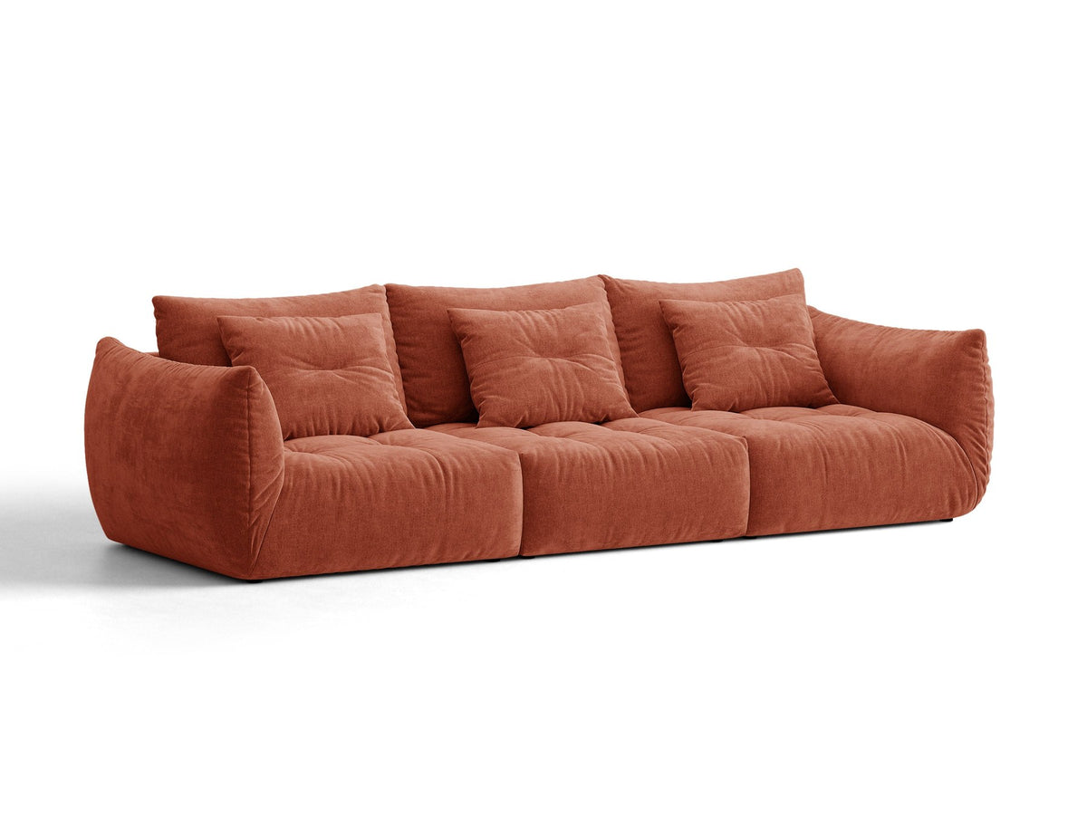 Modulares 4er Sofa Bloom von Micadoni in leichtem Beige, Bezug aus Casino-Velours, schwarze Kunststoffbeine, gepolsterte Rückenkissen.