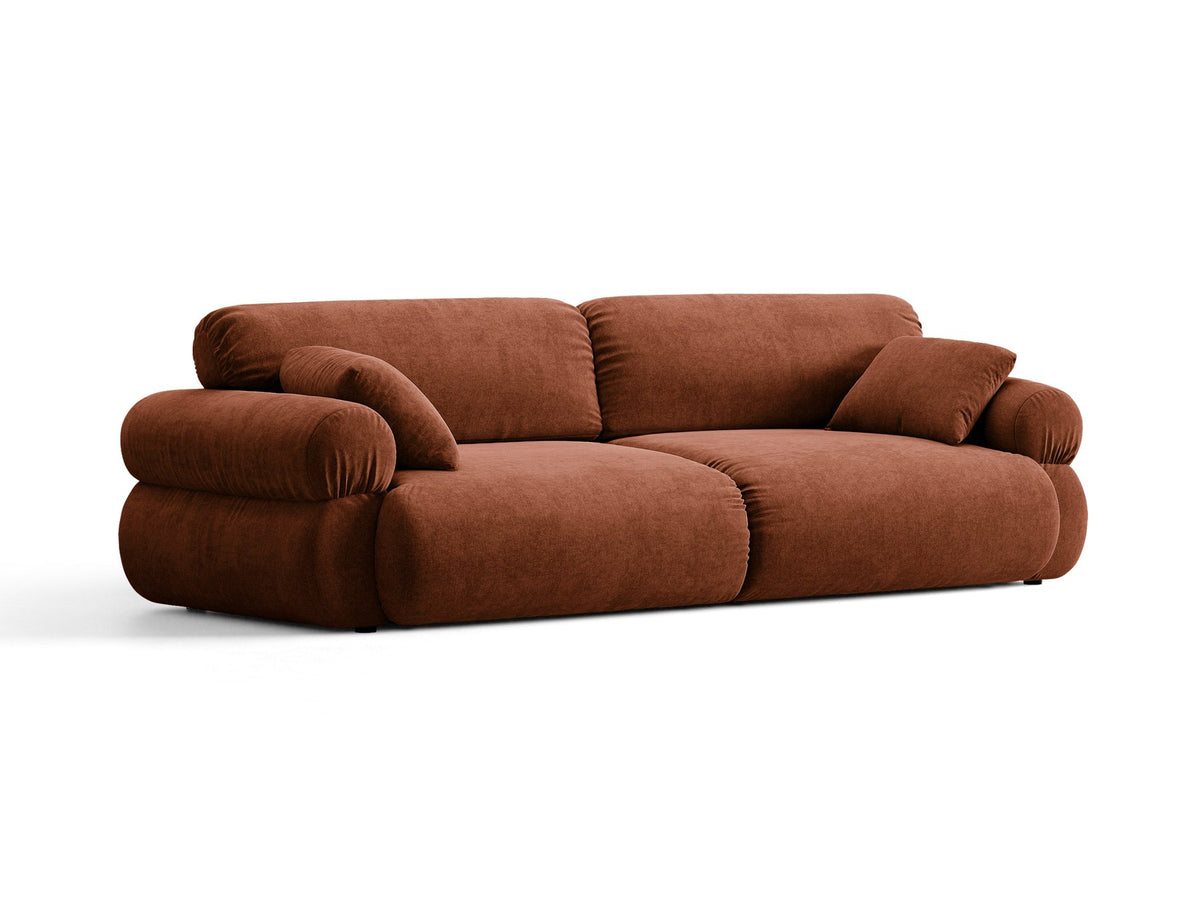 Beiges 4er Sofa Ophelia von Micadoni mit Liberty-Stoffbezug, niedriger Rückenlehne und schwarzen Kunststoffbeinen aus Polypropylen.