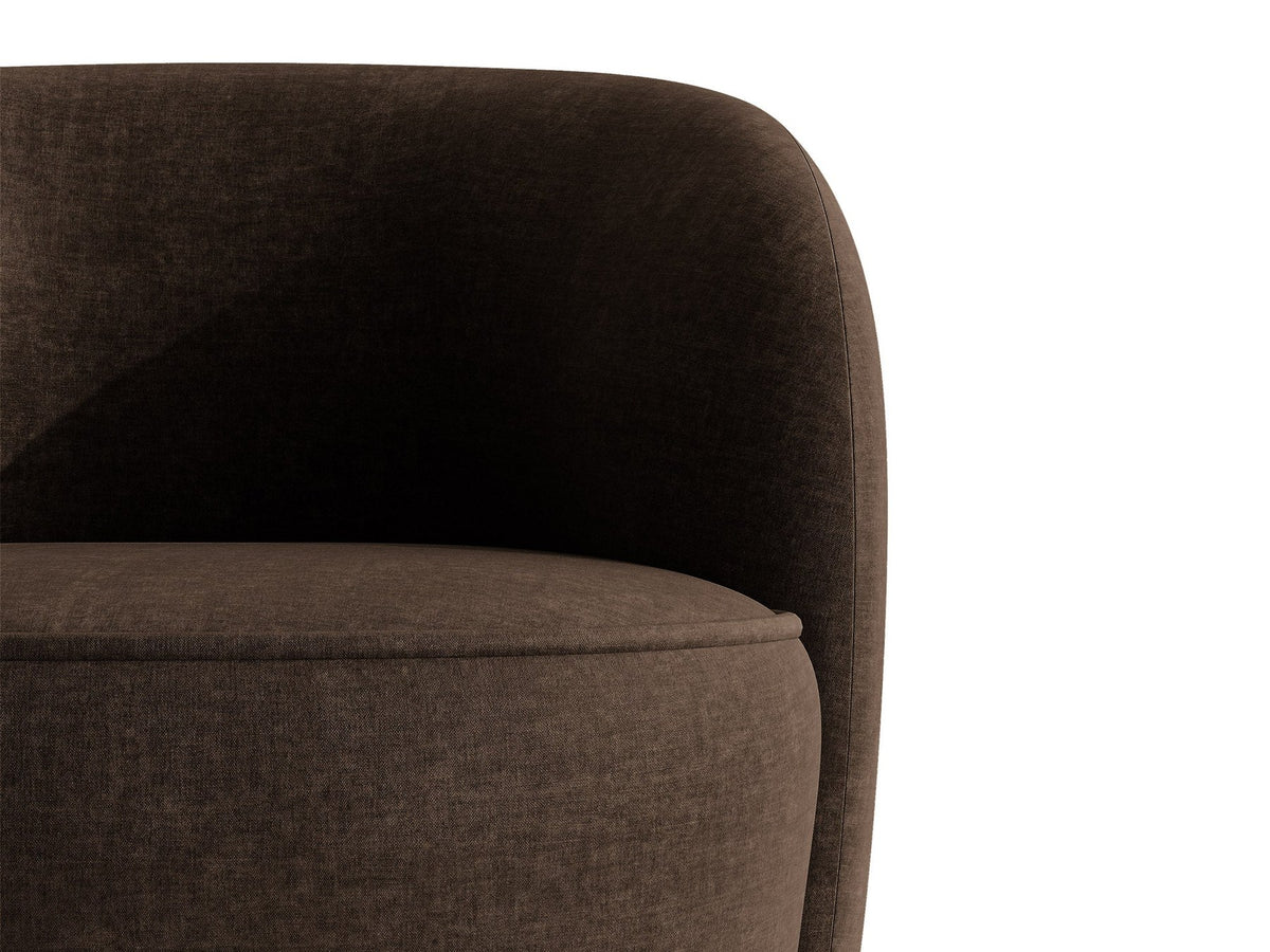 Drehbarer Sessel Jonas von Micadoni in leichtem Beige mit Veloursbezug, gepolsterten Kunststoff-Beinen und runder Sitzfläche.