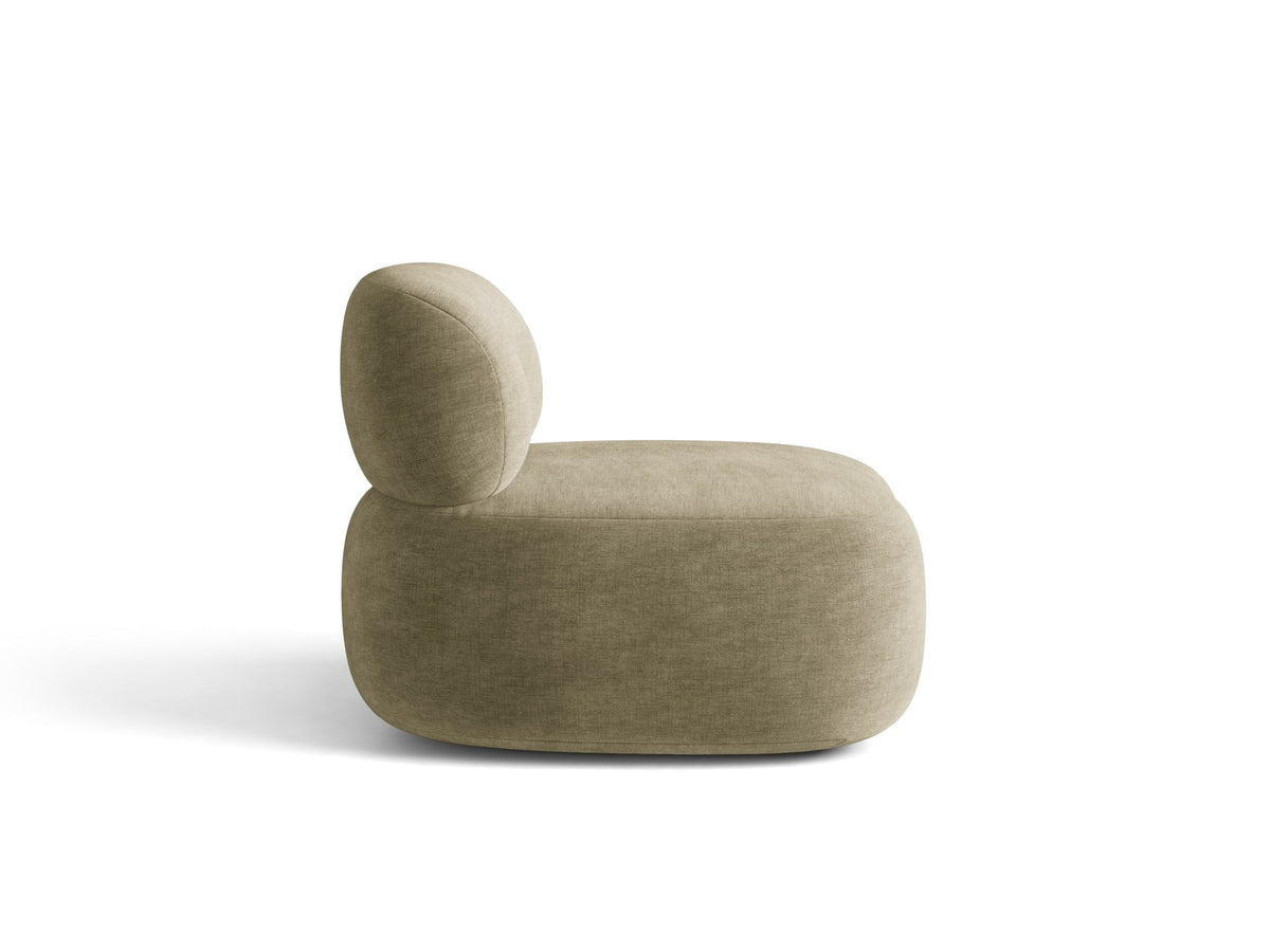 Drehbarer Sessel Aura von Micadoni mit gepolsterter Sitzfläche in Leichtes beige, Chenille-Stoff und schwarzem Stahlgestell auf Drehteller.