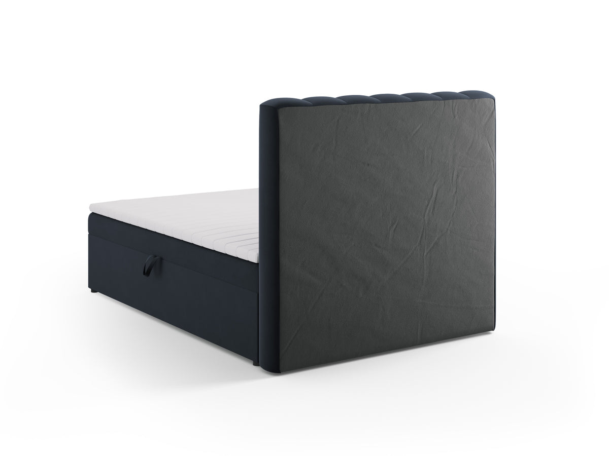 Kelp Boxspringbett Set 140cm: Headboard + Box Springs/Matratze + Matratze Topper in Dark Blue-Bluvel präsentiert im Onlineshop von KAQTU Design AG. Bett ist von Micadoni