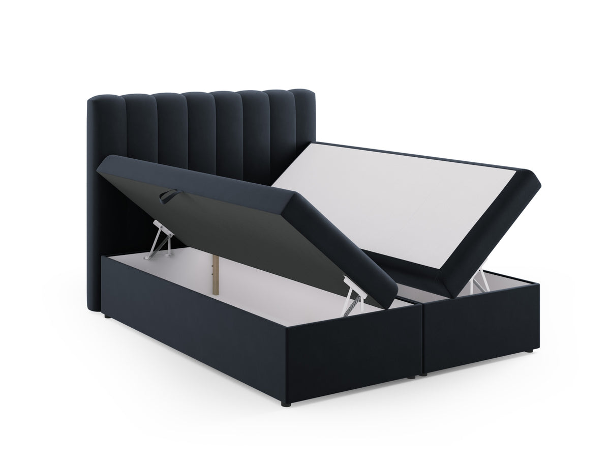 Kelp Boxspringbett Set 160cm: Headboard + Box Springs/Matratze + Matratze Topper in Dark Blue-Bluvel präsentiert im Onlineshop von KAQTU Design AG. Bett ist von Micadoni