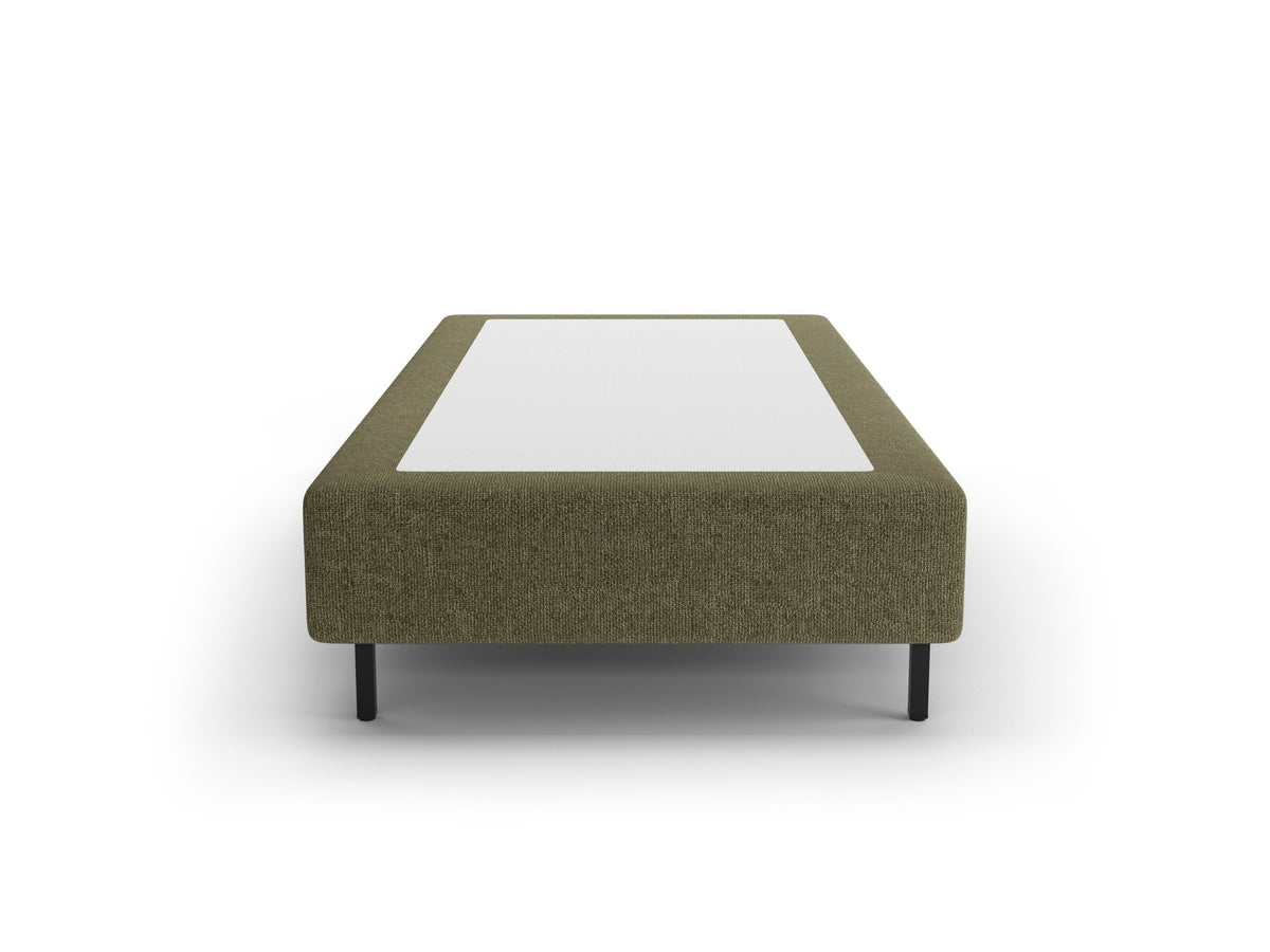 Bettgestell Whale von Micadoni in Leichtes Beige, Chenille-Bezug mit 3D-Struktur, schwarze Metallbeine, ohne Kopfteil, minimalistische Form