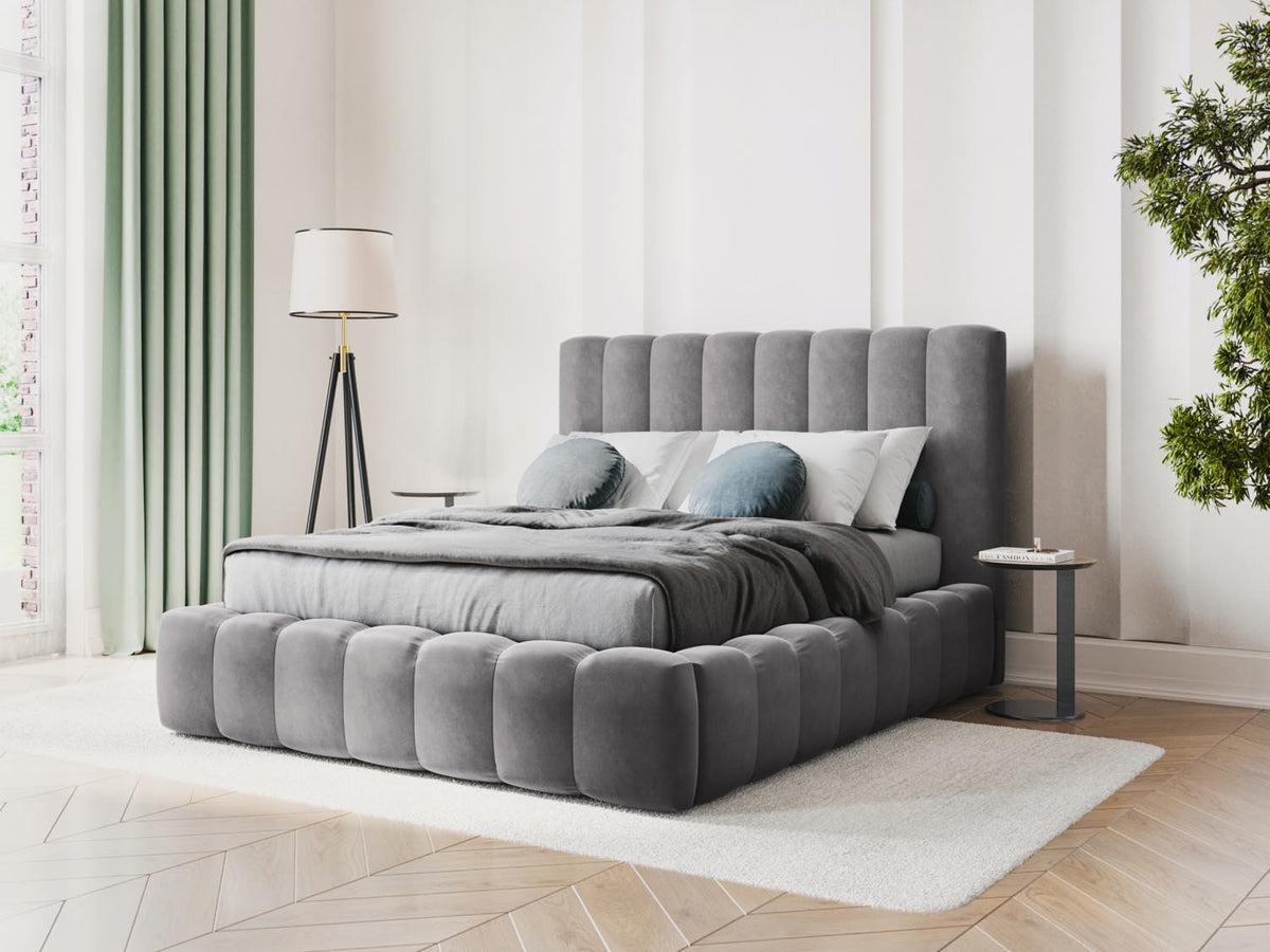 Kelp Bett mit Stauraum und Headboard 140cm in Grey-Bluvel präsentiert im Onlineshop von KAQTU Design AG. Bett ist von Micadoni