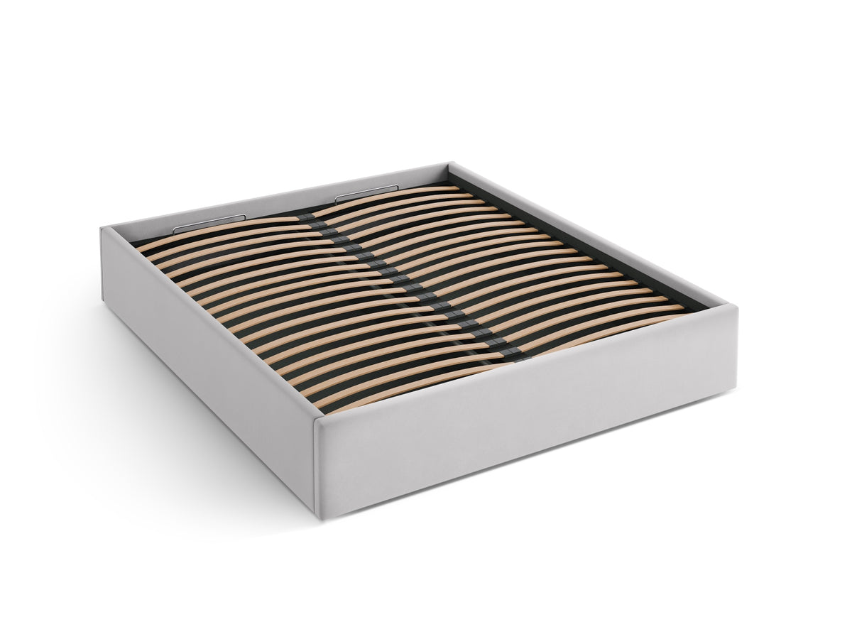 Susan Bett mit Stauraum 140cm in Silver-Bluvel präsentiert im Onlineshop von KAQTU Design AG. Bett ist von Micadoni