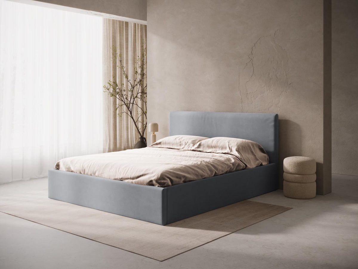 Susan Bett mit Stauraum 140cm in Grey-Bluvel präsentiert im Onlineshop von KAQTU Design AG. Bett ist von Micadoni
