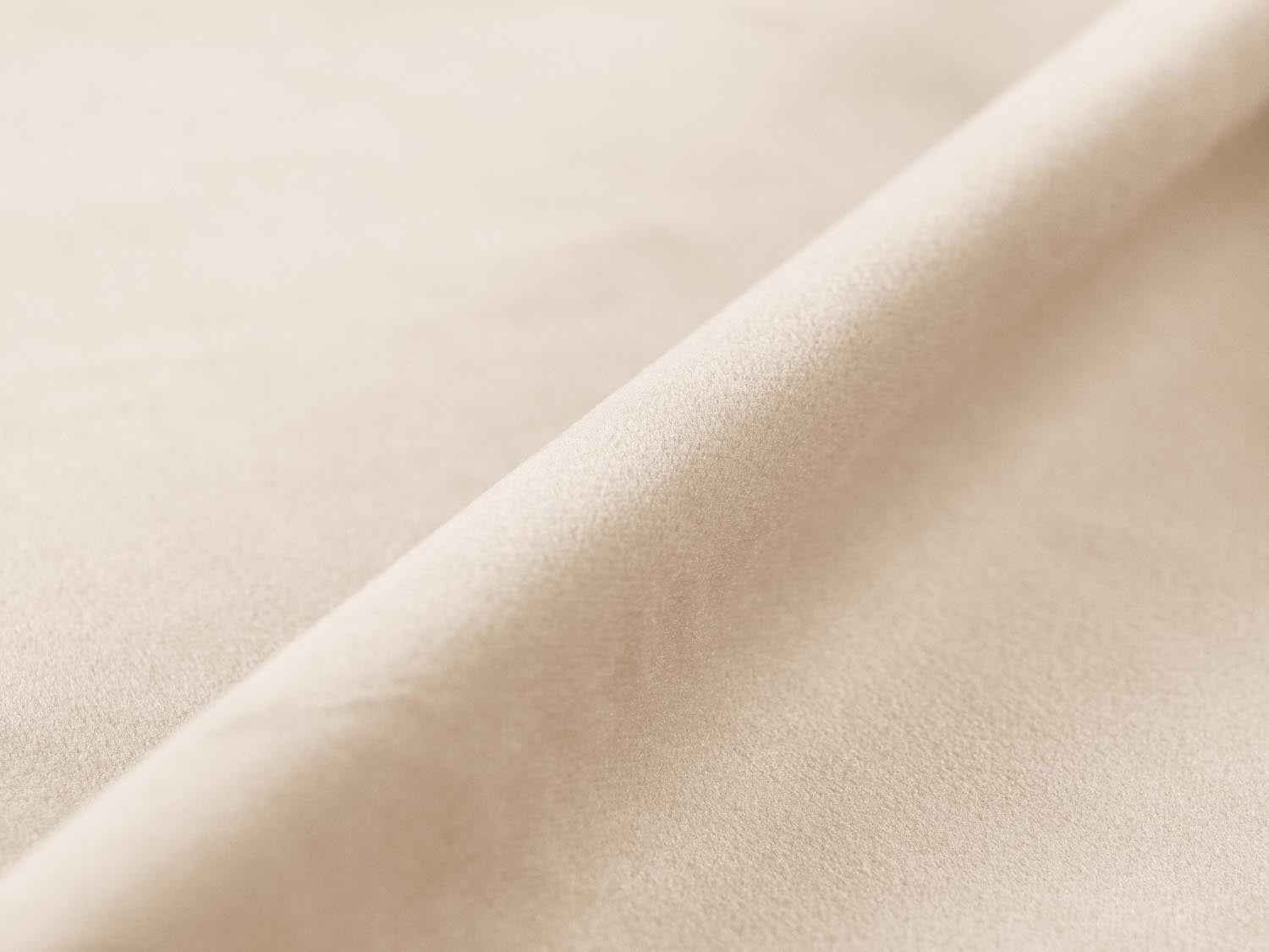Lupine Velour Bett mit Stauraum und Headboard  166cm in Beige präsentiert im Onlineshop von KAQTU Design AG. Bett ist von Micadoni