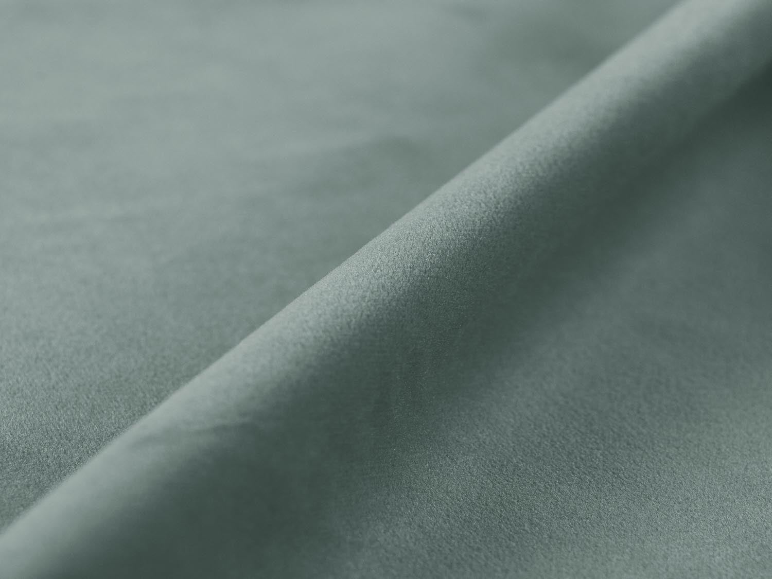 Lupine Velour Bett mit Stauraum und Headboard  166cm in Mint präsentiert im Onlineshop von KAQTU Design AG. Bett ist von Micadoni