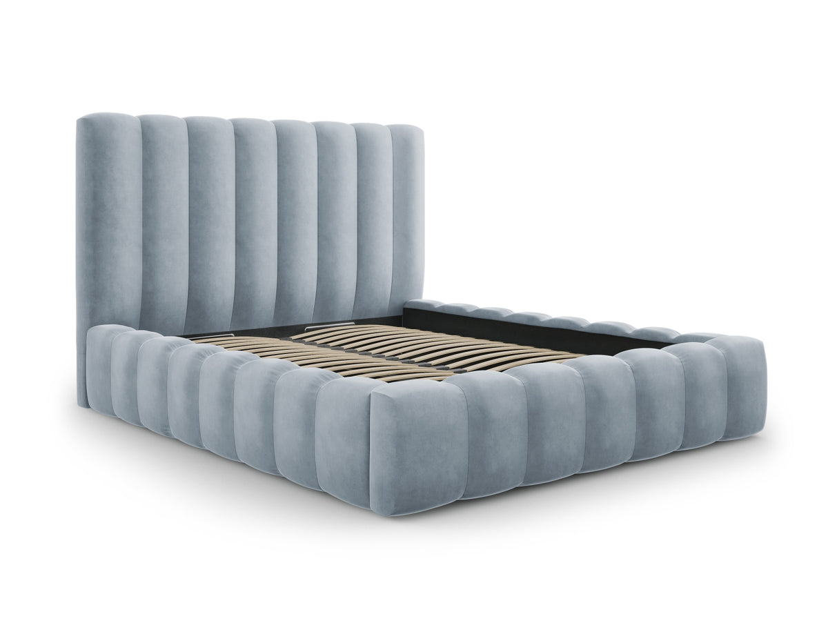 Kelp Bett mit Stauraum und Headboard 160cm in Light Blue-Bluvel präsentiert im Onlineshop von KAQTU Design AG. Bett ist von Micadoni