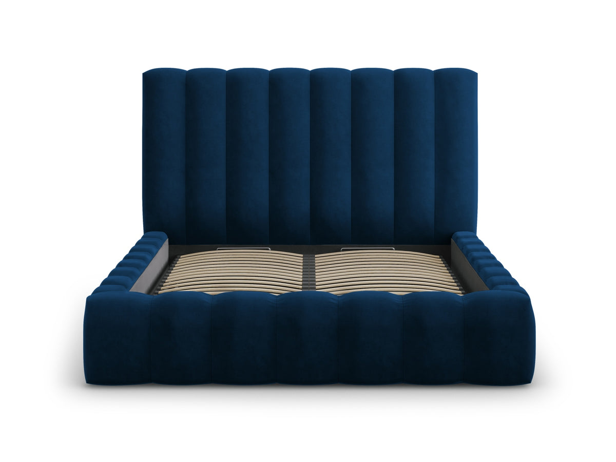 Kelp Bett mit Stauraum und Headboard 160cm in Royal Blue-Bluvel präsentiert im Onlineshop von KAQTU Design AG. Bett ist von Micadoni