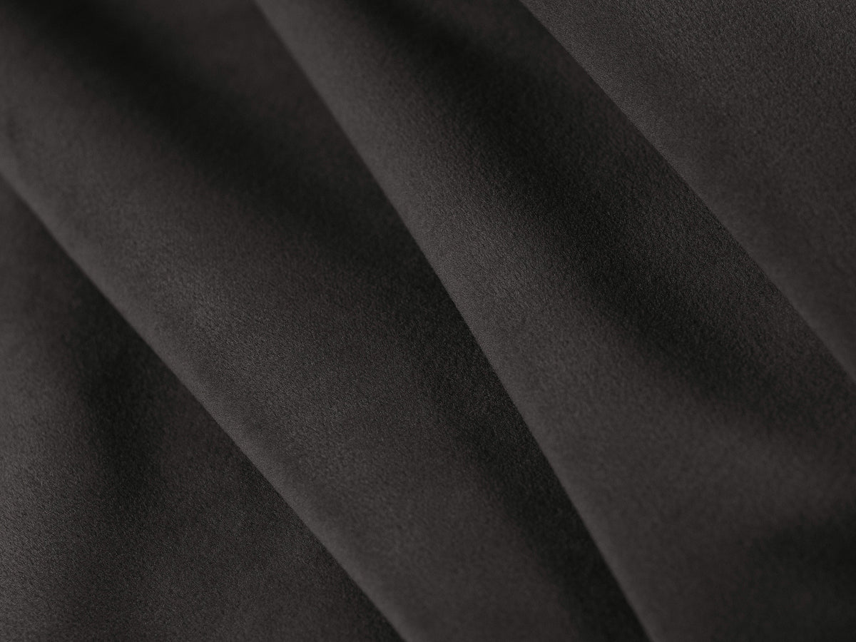 Murada Bett mit gepolstertem Kopfteil, Stoffbezug Tracy in Light Beige Melange, schwarze Kunststoffbeine, Rahmen aus Möbelplatte und Sperrholz.