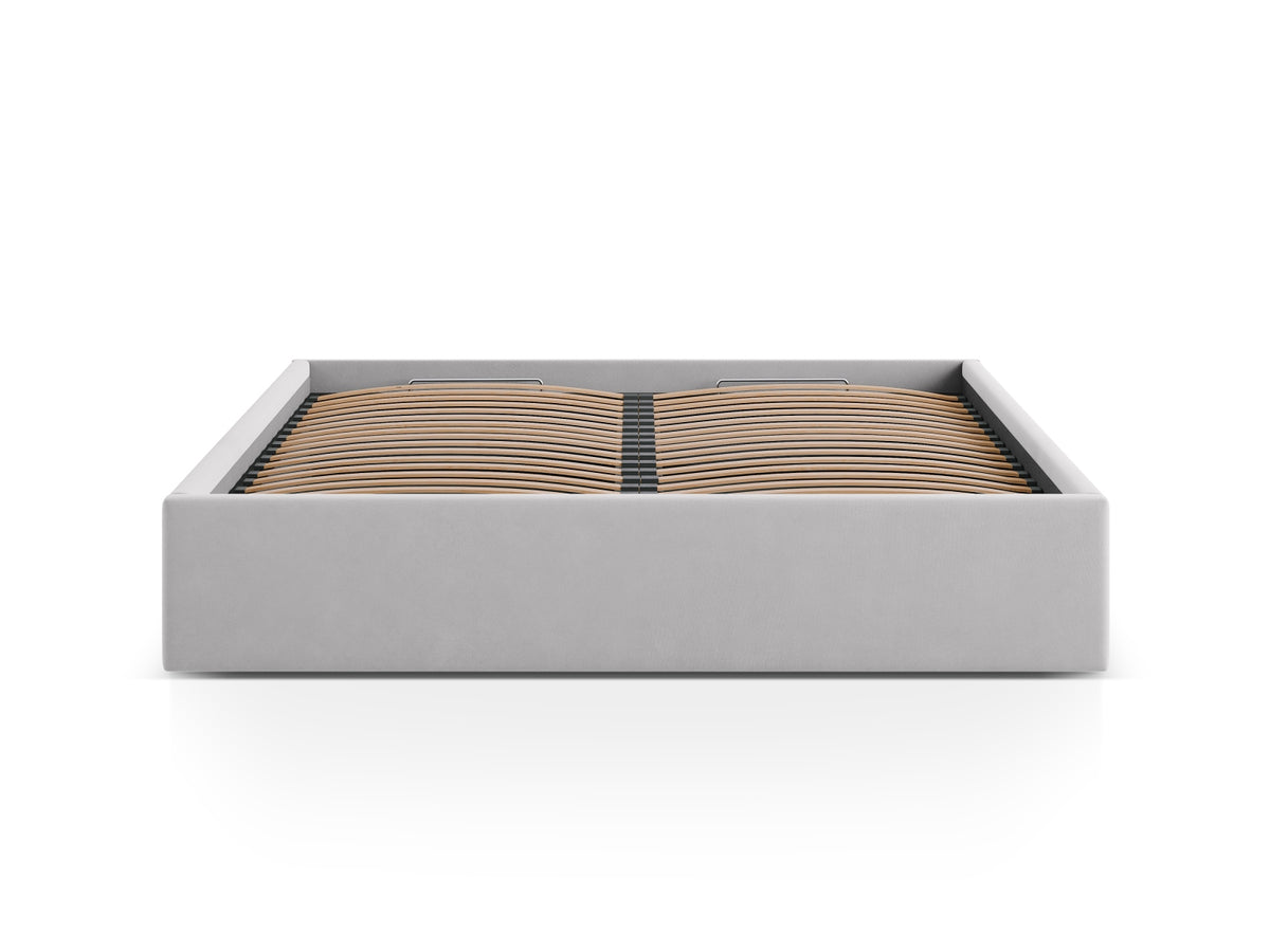 Susan Bett mit Stauraum 200cm in Silver-Bluvel präsentiert im Onlineshop von KAQTU Design AG. Bett ist von Micadoni