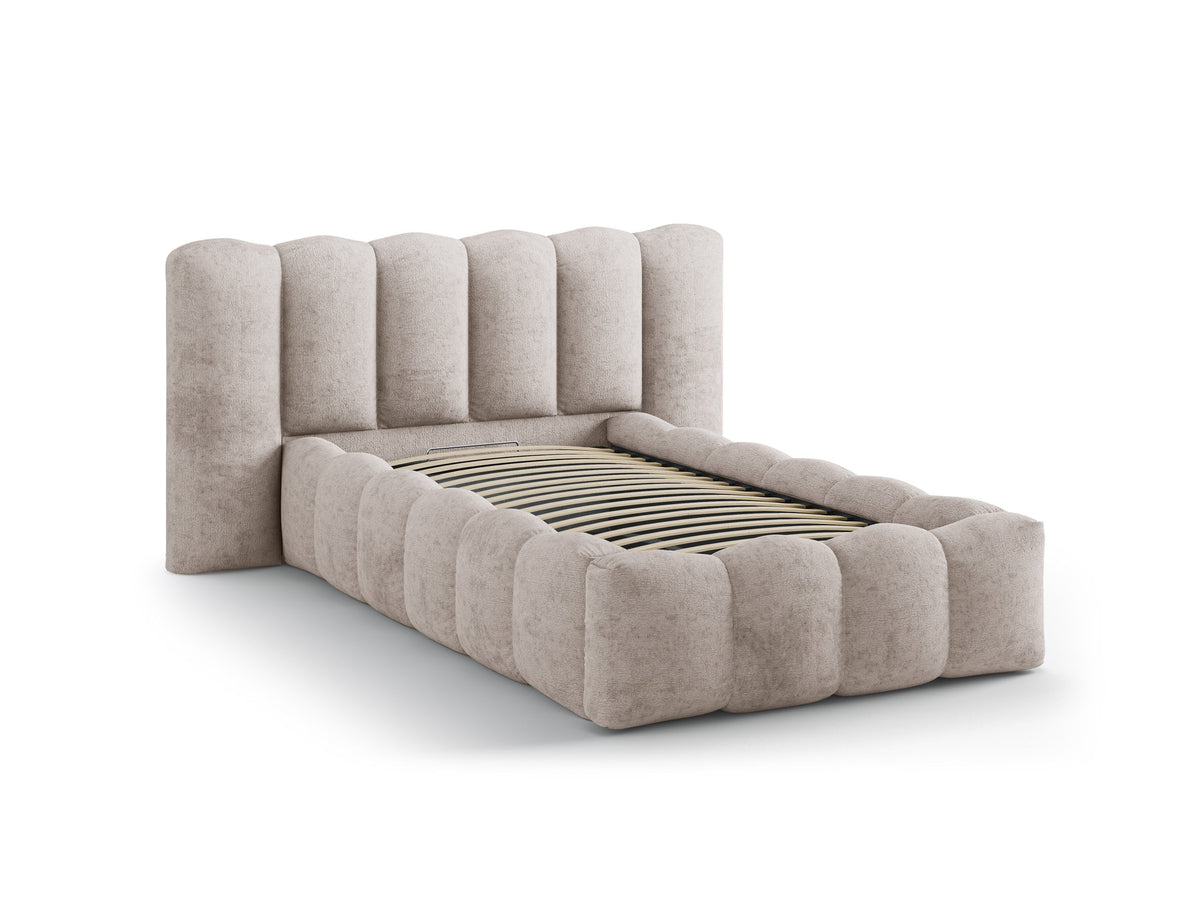 Lupine Stauraumbett mit Kopfteil 90 x 200 cm von Micadoni in Light Beige-Moly, Metallrahmen mit Sperrholzlatten und schwarzen Kunststoffbeinen.