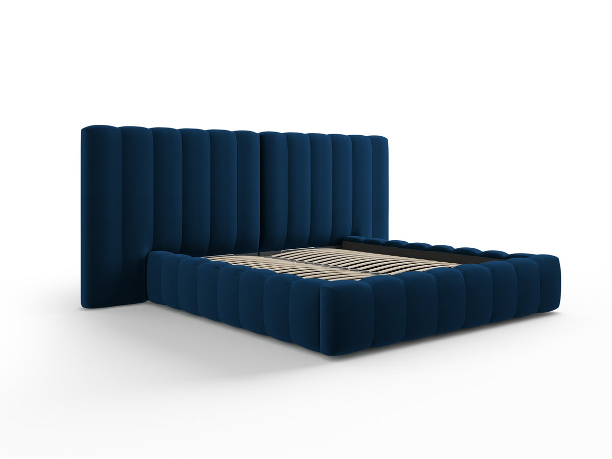 Kelp Bett mit Stauraum und double Headboard 160cm in Royal Blue-Bluvel präsentiert im Onlineshop von KAQTU Design AG. Bett ist von Micadoni