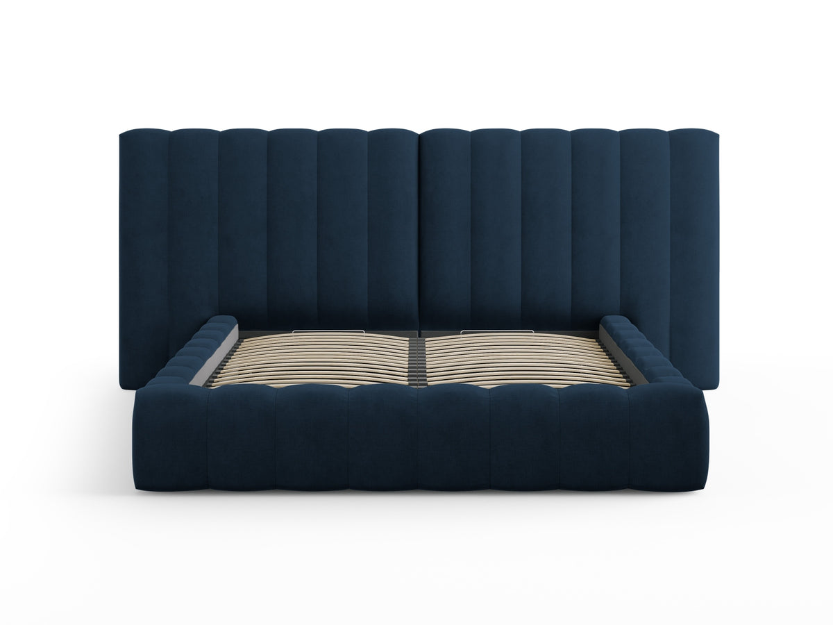 Kelp Bett mit Stauraum und doppeltem Headboard 200cm in Royal Blue-Moly präsentiert im Onlineshop von KAQTU Design AG. Bett ist von Micadoni
