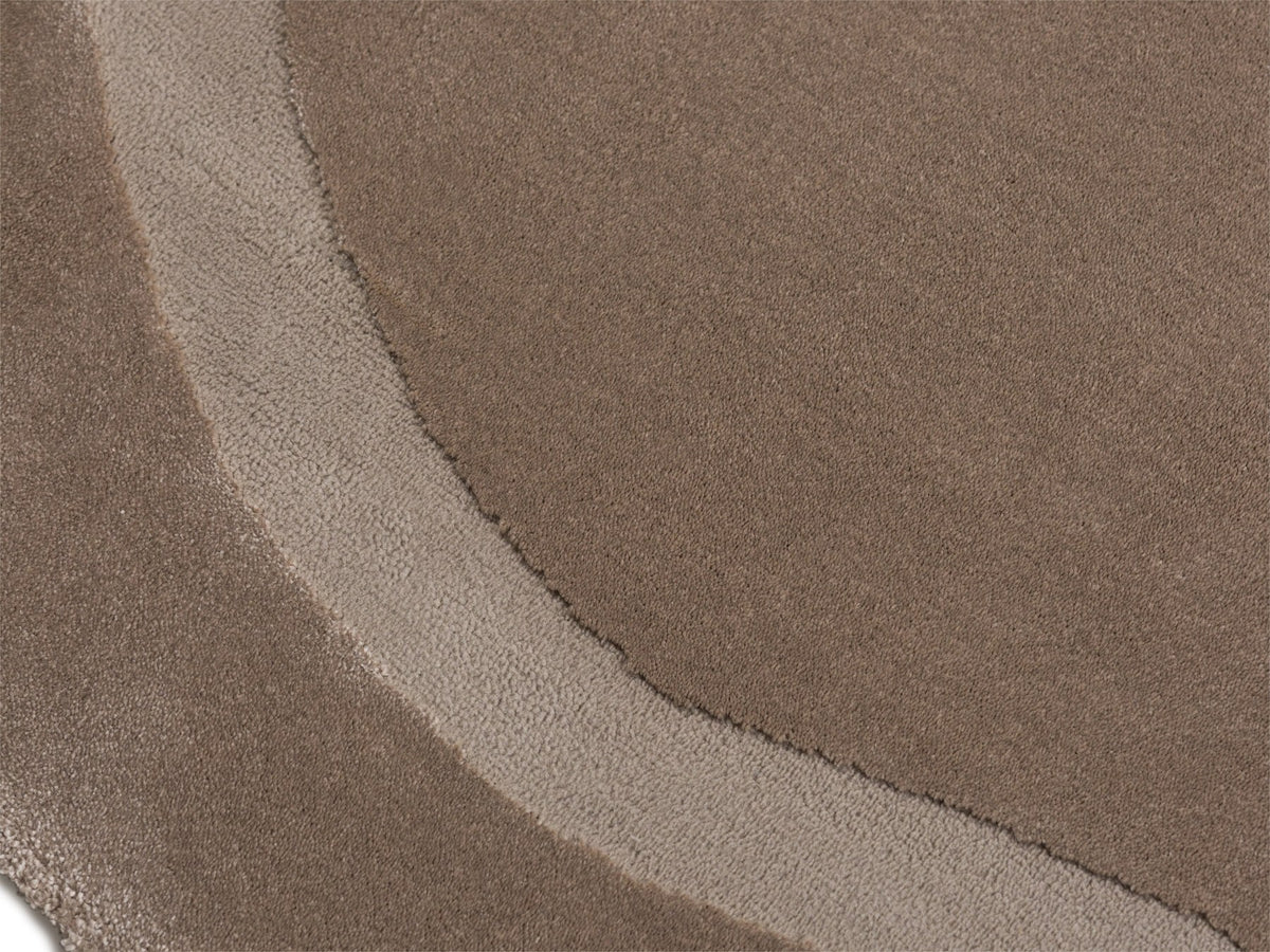 Beige Teppich Nomad von Micadoni aus thermisch veredeltem Polypropylen mit Frisé-Flor, rechteckige Form und matter, körniger Textur.