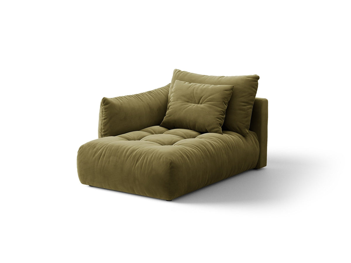 Beige Chaiselongue Bloom von Micadoni mit Veloursbezug Casino Pearl, schwarzen Kunststoffbeinen und gepolsterter Rückenlehne.