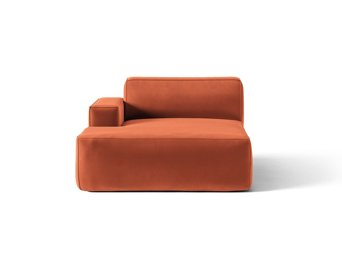 Jodie Chaiselongue von Micadoni in leichtem Beige, Venus-Samtstoff-Bezug, schwarze Kunststoffbeine, modulares Sofa-Element mit linker Ausrichtung.