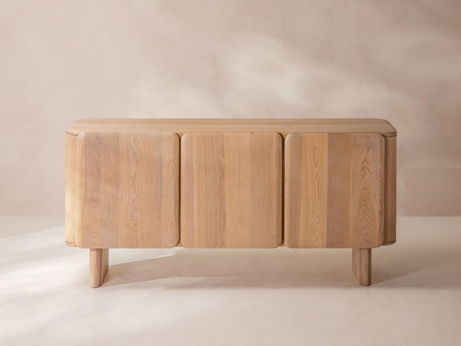 Sideboard Aggie, 160x45x75 in  präsentiert im Onlineshop von KAQTU Design AG. Sideobard ist von Micadoni