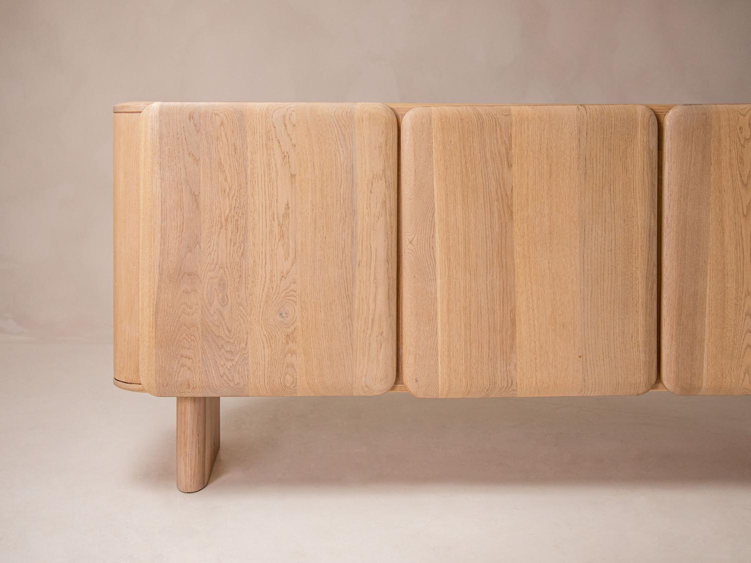 Sideboard Aggie, 160x45x75 in  präsentiert im Onlineshop von KAQTU Design AG. Sideobard ist von Micadoni
