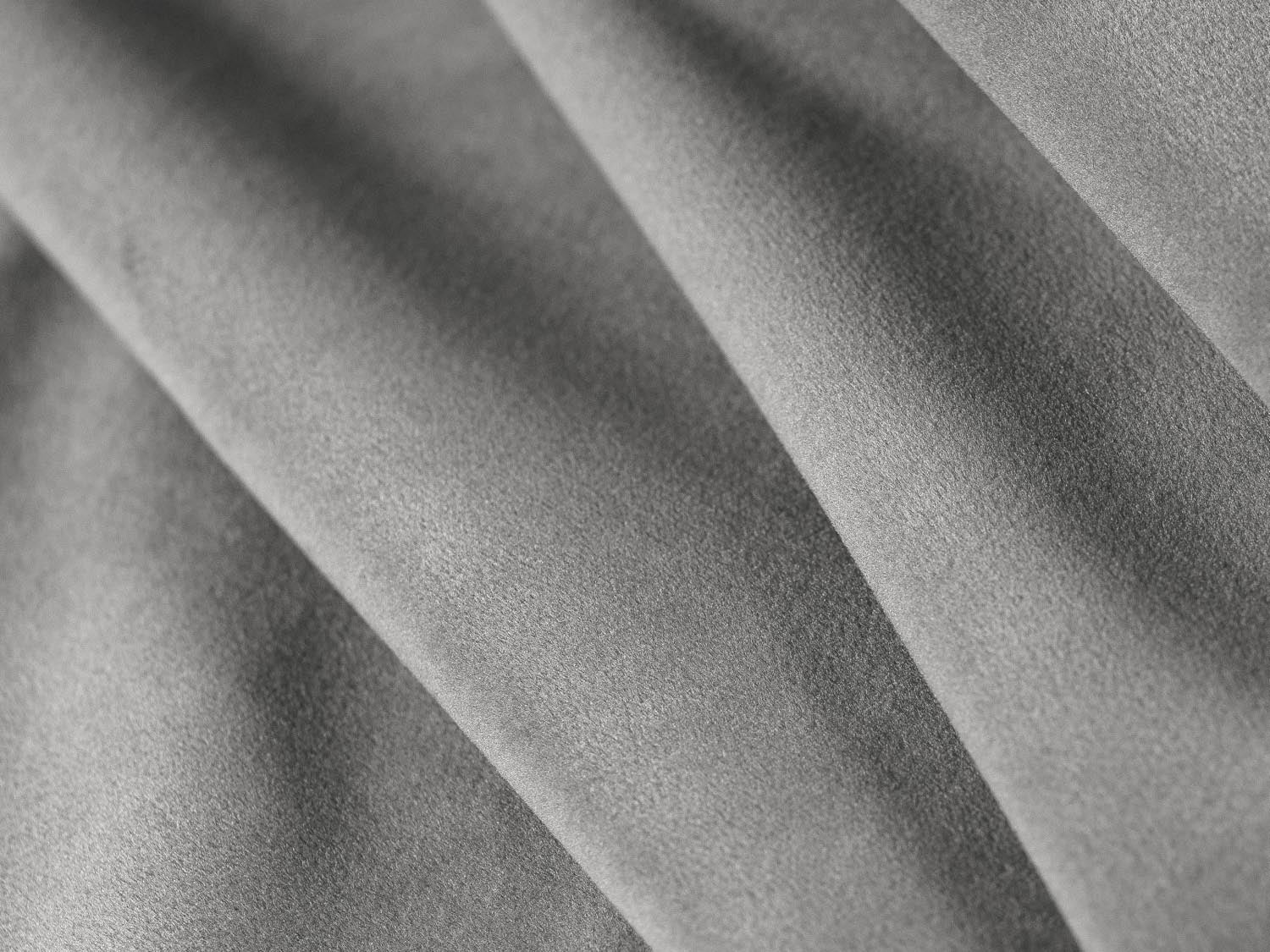 Erleben Sie das Bloom Velour Modular Sofa 2 Sitzer von Micadoni – stilvolles Design, optimaler Komfort und flexible Gestaltung für Ihr Wohnambiente.