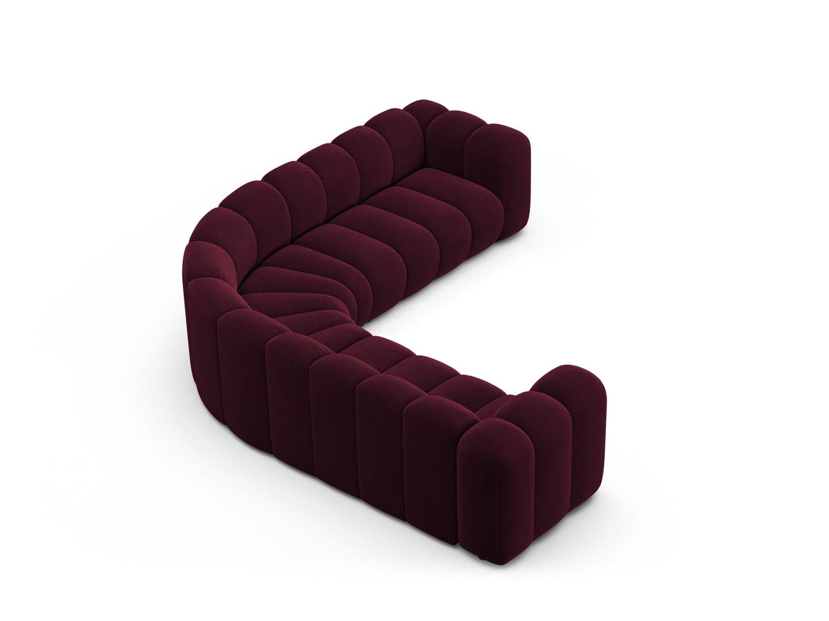 Modulares symmetrisches Ecksofa Lupine von Micadoni in leichtem Beige, Stoffbezug Venus, schwarze Kunststoffbeine, grosszügige Sitzfläche.