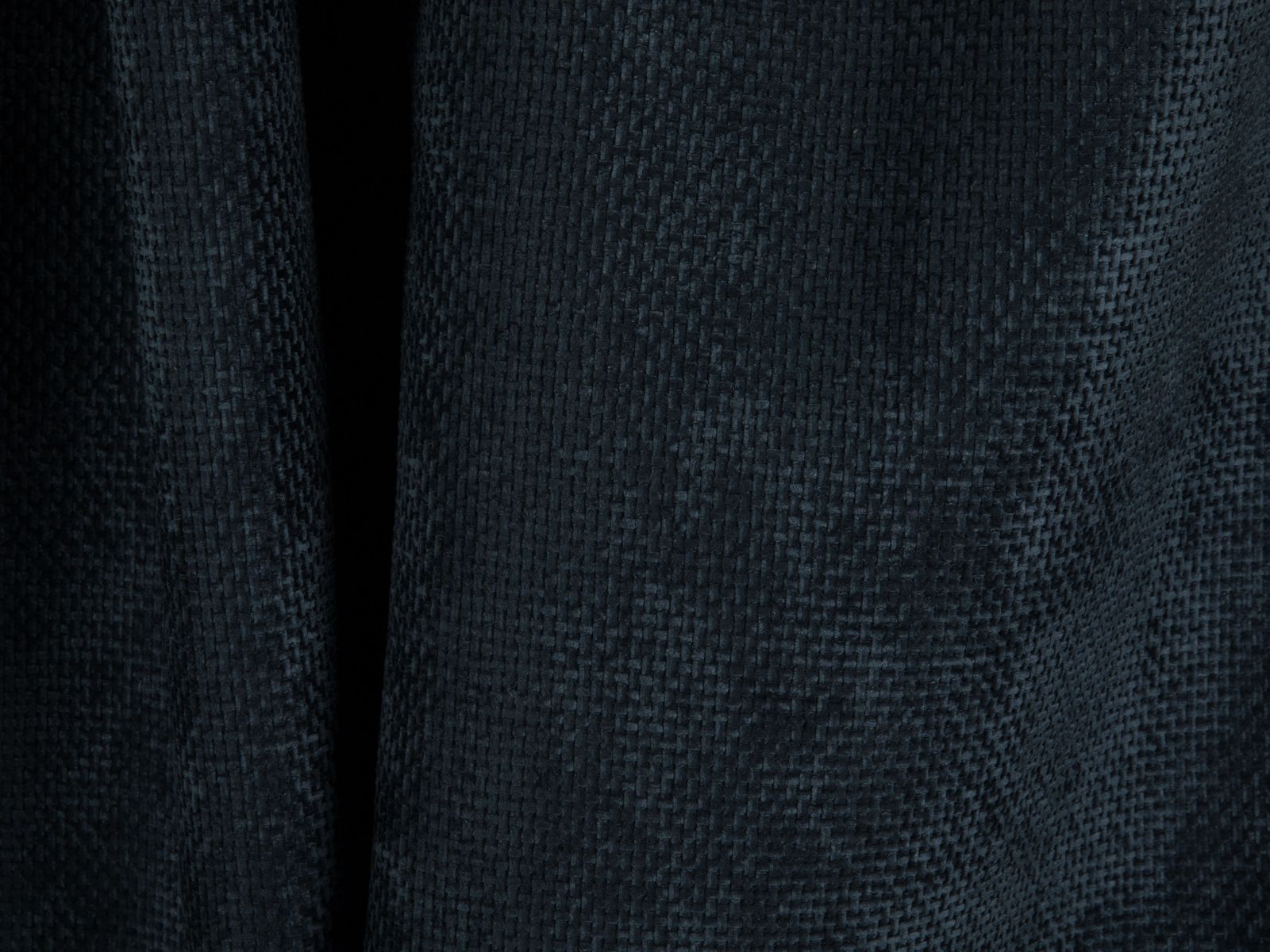Elegantes Kopfteil Monica in edlem Navy Blue, 160 cm breit, ideal für zeitgemäße Schlafzimmergestaltung. Hochwertige Verarbeitung von Micadoni.