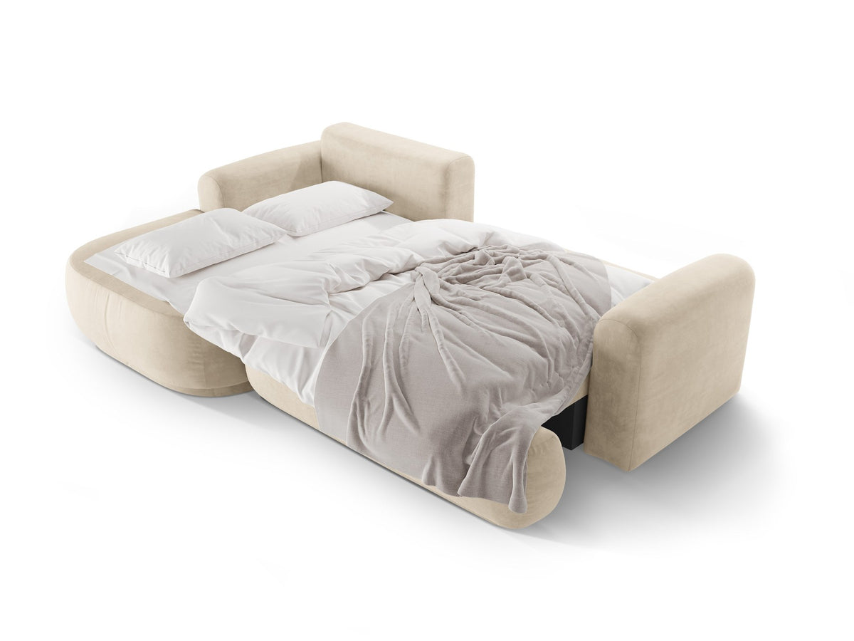 Ecksofa Ella von Micadoni in Leichtes Beige mit Veloursstoff-Bezug, schwarzen Kunststoffbeinen und ausklappbarer Liegefläche links, Retro-Form.