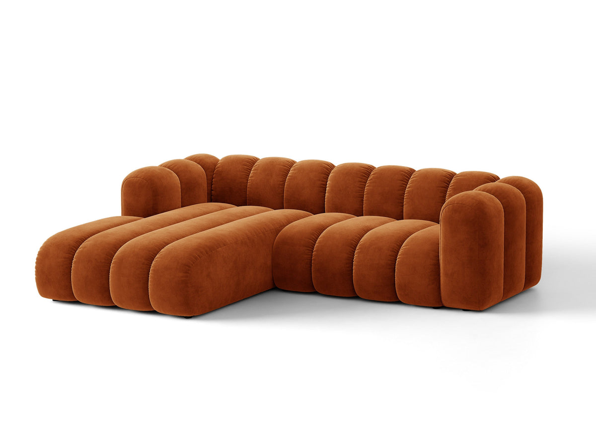 Lupine Ecksofa mit Bettfunktion und Stauraum links, Bezug aus Stoff Eden in Leichtes beige, schwarze Kunststoffbeine, Ecksofa-Form von Micadoni.