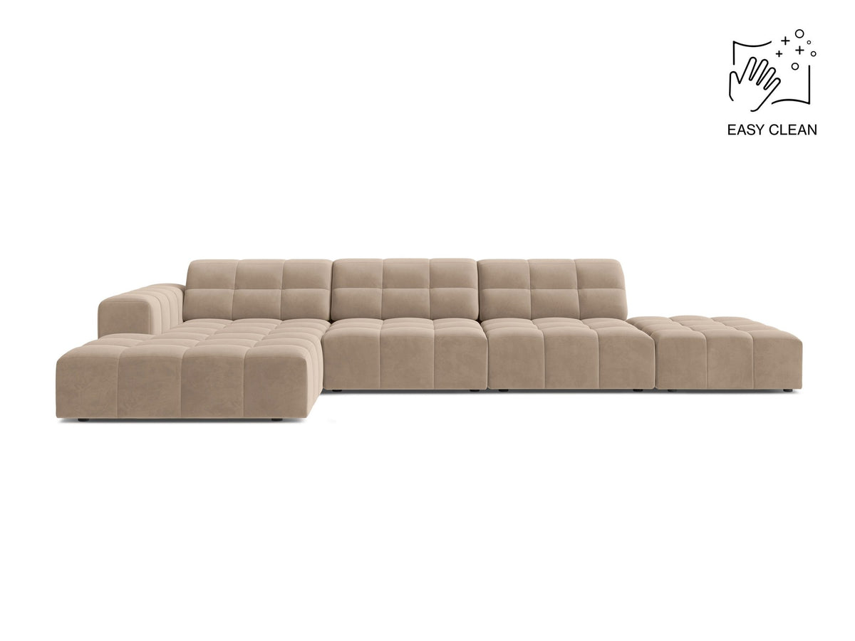 Linkes Ecksofa Jennifer von Micadoni in leichtem Beige mit Bluvel-Stoffbezug, L-Form und schwarzen Kunststoffbeinen aus Polypropylen