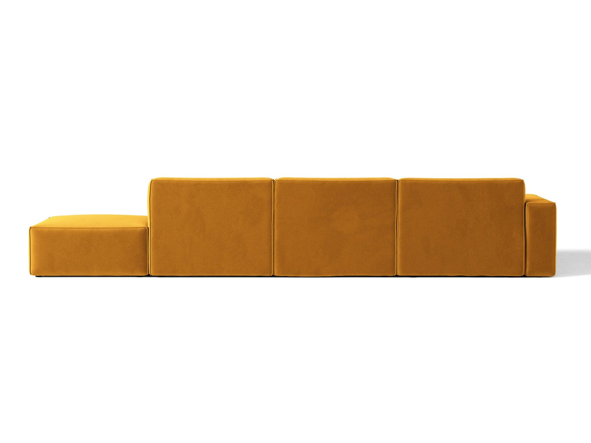 Ecksofa Jodie links von Micadoni in leichtem Beige mit Venus-Samtstoff, schwarzen Kunststoffbeinen und niedriger Rückenlehne.