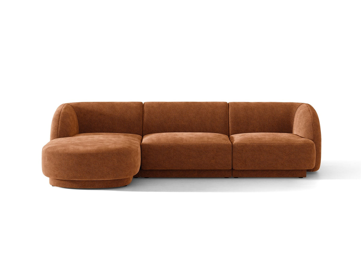 Miley Linkes Ecksofa von Micadoni, L-Sofa links in Dunkelbeige mit Bluvel-Stoffbezug und schwarzen Kunststoffbeinen, Frontalansicht.
