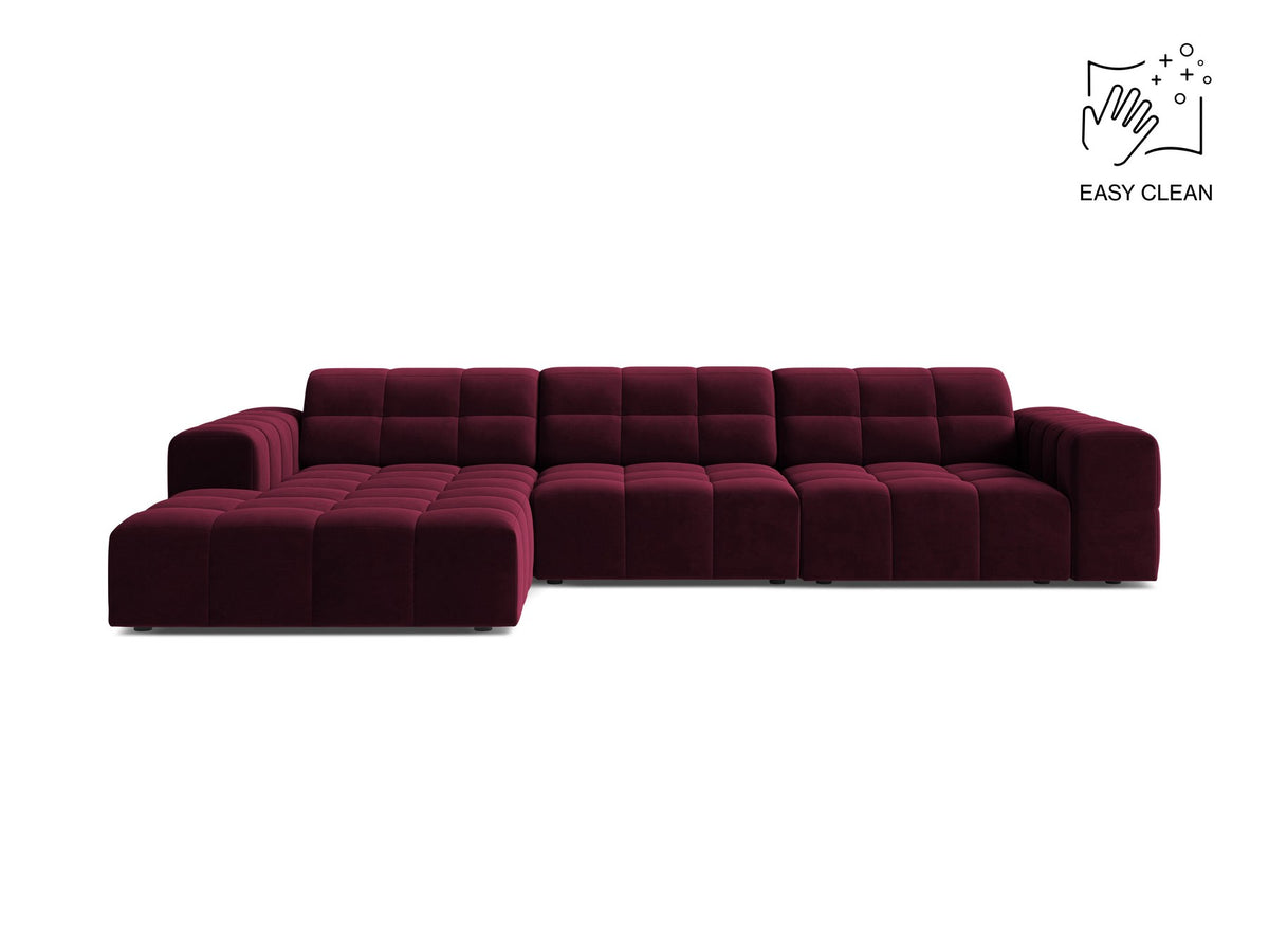 Linksseitiges L-Sofa Jennifer von Micadoni in leichtem Beige, Bluvel-Stoff, mit schwarzen Kunststoffbeinen und niedriger Rückenlehne.
