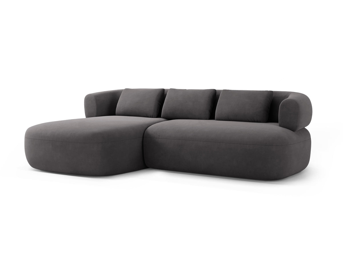 Jenny Velour Ecksofa links 5 Sitzer in Dark Grey-Salvador präsentiert im Onlineshop von KAQTU Design AG. L-Sofa links ist von Micadoni