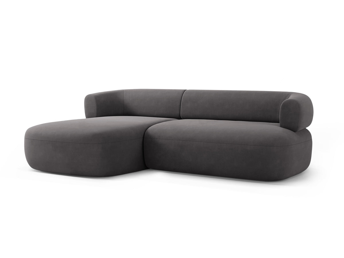 Jenny Velour Ecksofa links 5 Sitzer in Dark Grey-Salvador präsentiert im Onlineshop von KAQTU Design AG. L-Sofa links ist von Micadoni