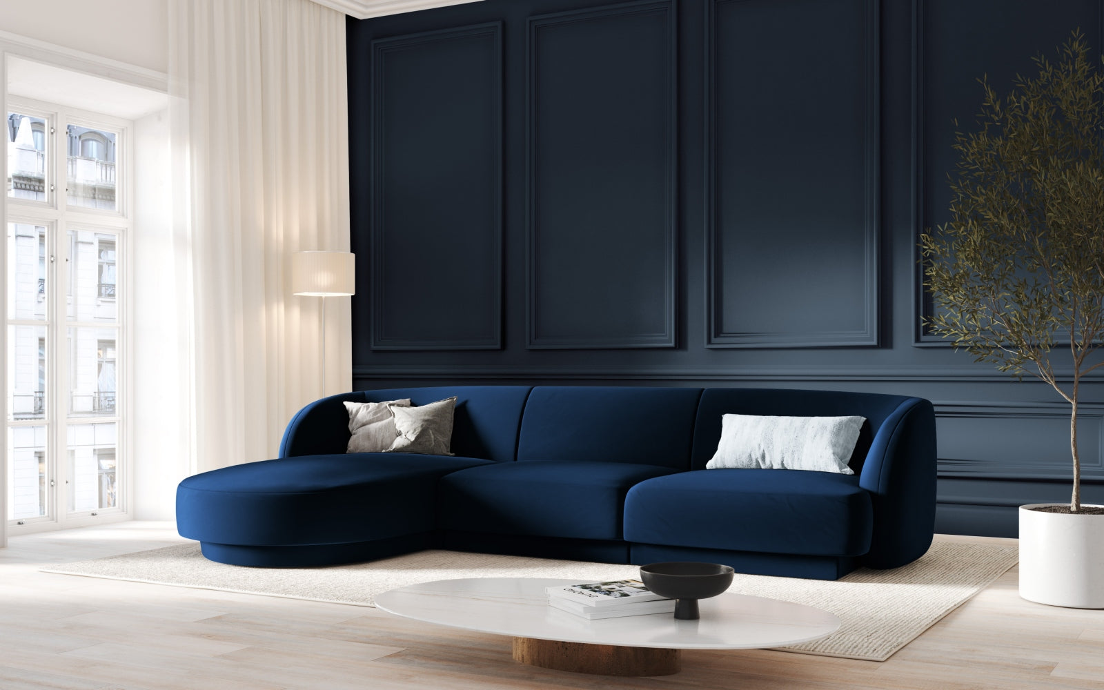 Elegantes Miley Velour Ecksofa links in Royal Blue, 4-Sitzer, ideal für stilvolle Wohnräume, präsentiert von Micadoni.