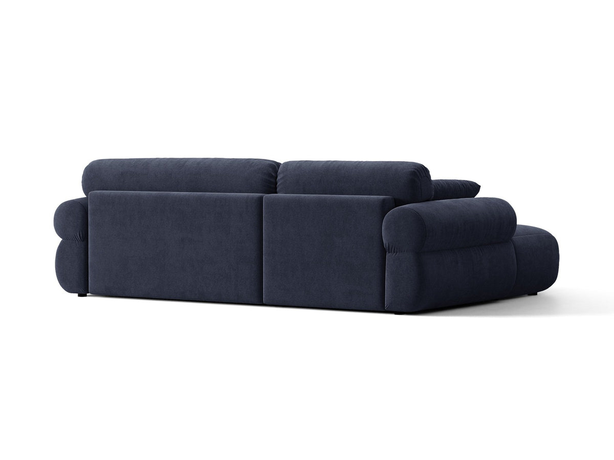 Beiges L-Sofa Ophelia von Micadoni mit Liberty-Stoffbezug, schwarzen Kunststoffbeinen und tiefer Sitzfläche, Ausrichtung links, in modernem Wohnraum.