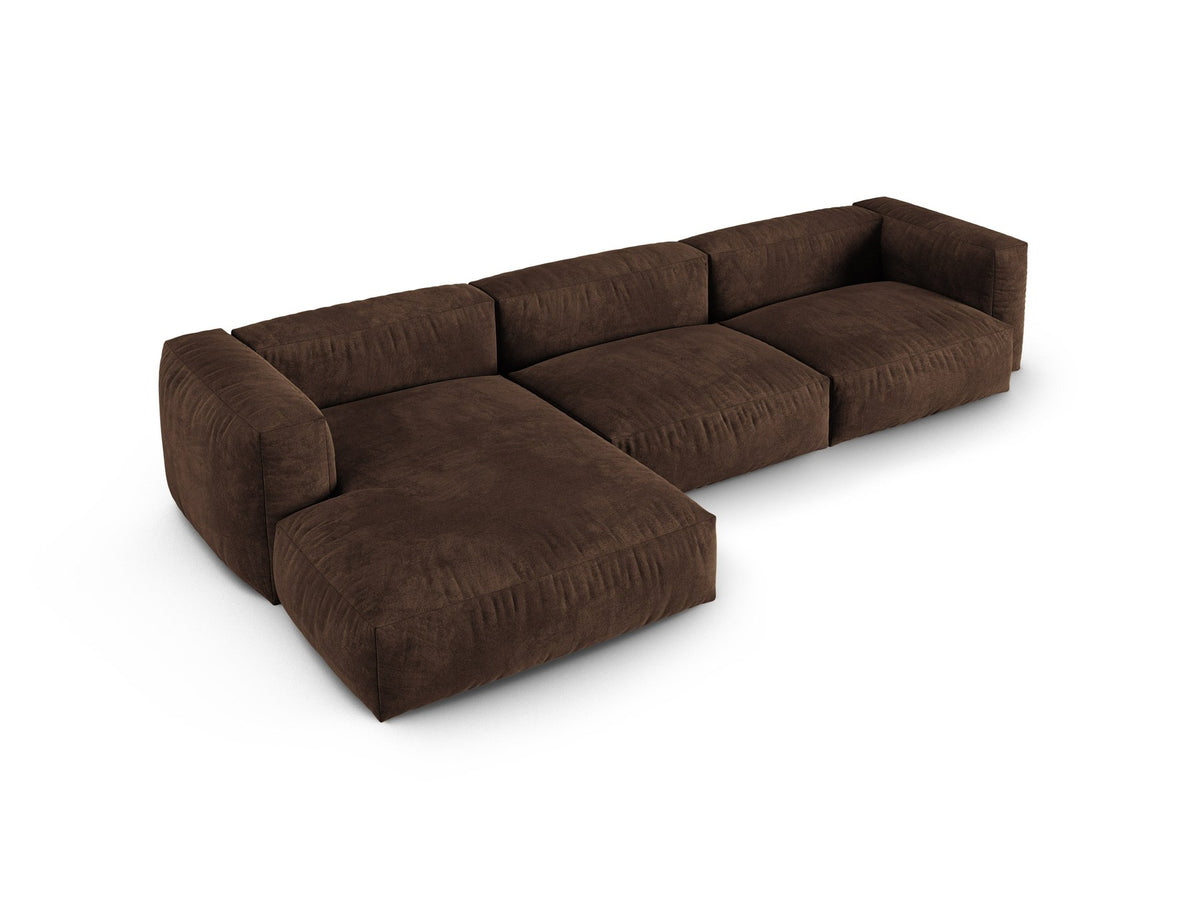 Ecksofa links Martina XL von Micadoni in Schokolade, Veloursstoff Vogue, Beine aus Polypropylen, Grösse 330x176x75 cm.