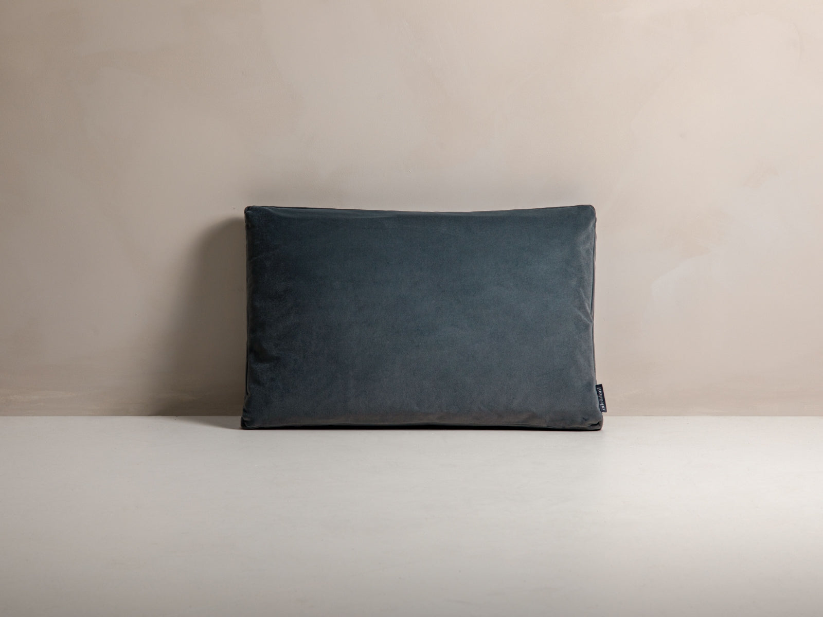 Stripy Velour Pillow in Grey-Matt Velvet präsentiert im Onlineshop von KAQTU Design AG. Deko Kissen ist von Micadoni